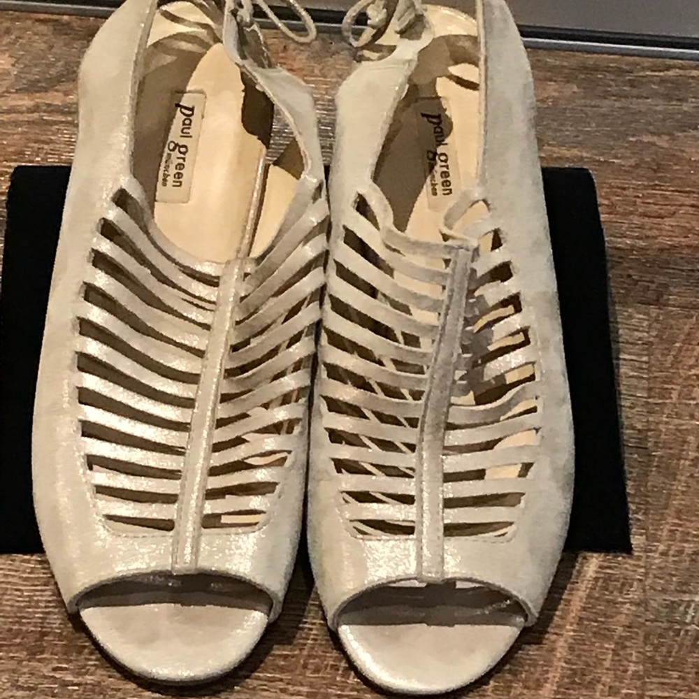 Paul Green kitty heel shoes, sparkly white leather